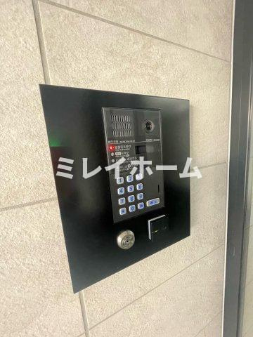 ドゥーエ梅屋敷のセキュリティ|同建物内、別のお部屋の参考写真になります。