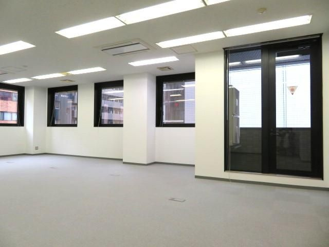 港区芝２丁目の店舗事務所の内装