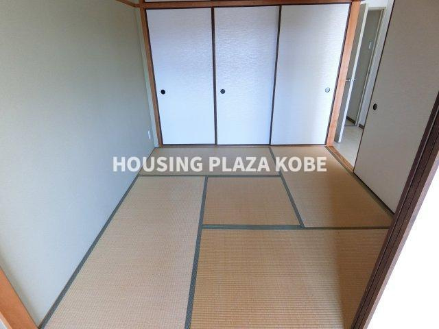 高倉山ハイツの和室