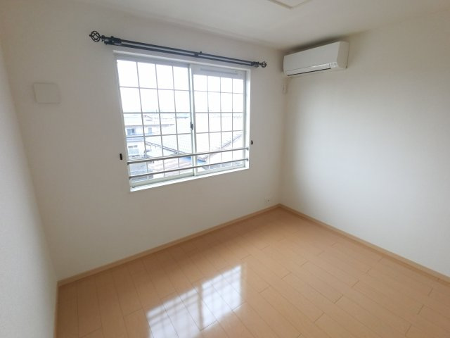 【寝室】