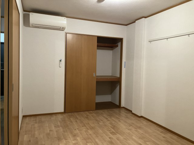 【洋室】 | プレパルク | ※別部屋参考写真