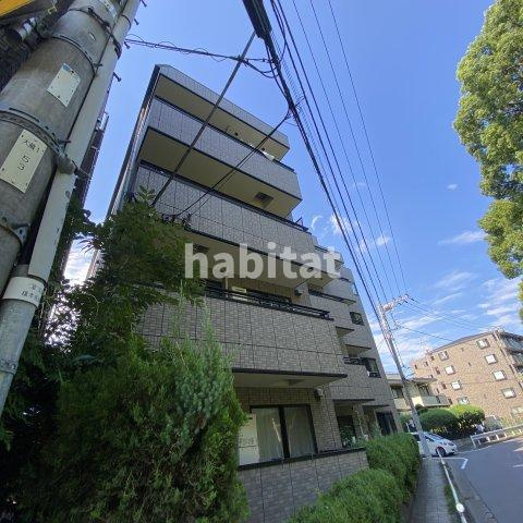 【外観】 | プレパルク | 道路を挟んだ向かいは砧公園！緑豊かで気持ちのいい立地ですよ