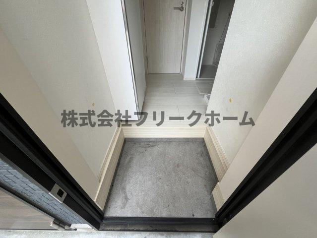 武蔵野市境南町３丁目のアパートの玄関