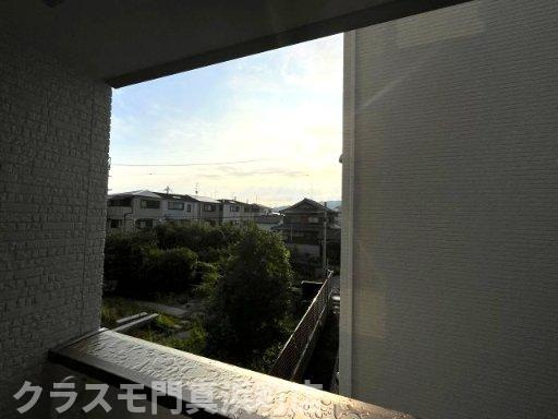 クリエオーレ郡津Ⅰのバルコニー