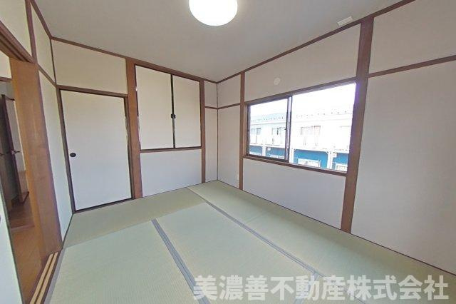 ６７３６５　各務原市鵜沼各務原町中古戸建ての和室