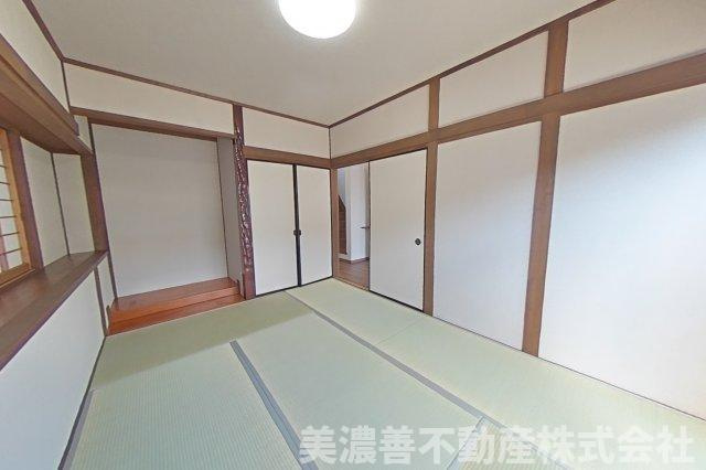 ６７３６５　各務原市鵜沼各務原町中古戸建ての和室