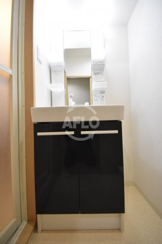 Kalmia北梅田の独立洗面台|Kalmia北梅田(カルミア北梅田)　独立洗面台
