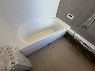 【浴室】 | 大原２丁目　中古戸建 | ユニットバス新調しております。