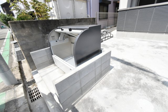西宮市甲子園洲鳥町の賃貸マンションのその他共用部分