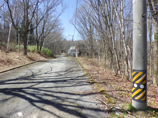 鈴蘭高原別荘地③温泉権利付きの前面道路含む現地写真
