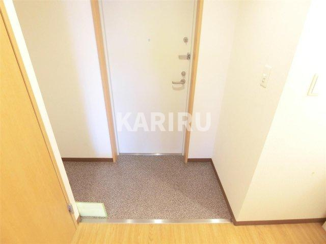 グリーンハウスウエコーの玄関