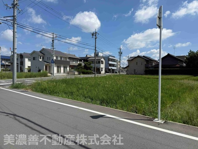 ６４５０４　岐阜市西鶉土地の外観