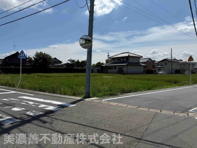 ６４５０４　岐阜市西鶉土地の外観