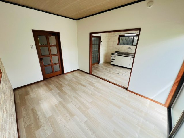 千鳥が丘2丁目戸建の居間・リビング