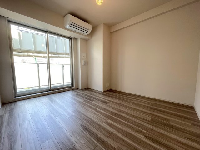 プライムメゾン千葉新町の居間・リビング