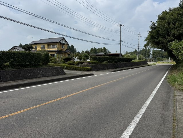 多くの思い出ができる邸宅♪広々二世帯住宅♪ 大田原市湯津上の前面道路含む現地写真