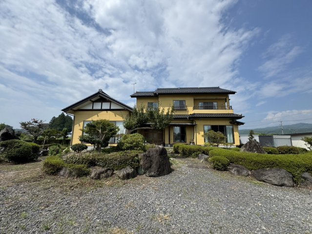 多くの思い出ができる邸宅♪広々二世帯住宅♪ 大田原市湯津上の外観