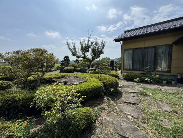 多くの思い出ができる邸宅♪広々二世帯住宅♪ 大田原市湯津上の庭
