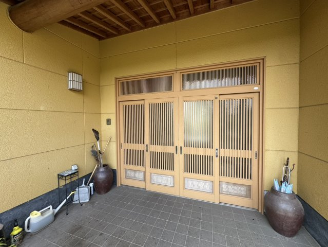 多くの思い出ができる邸宅♪広々二世帯住宅♪ 大田原市湯津上の玄関