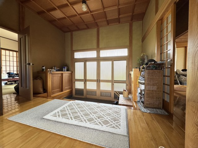 多くの思い出ができる邸宅♪広々二世帯住宅♪ 大田原市湯津上の玄関
