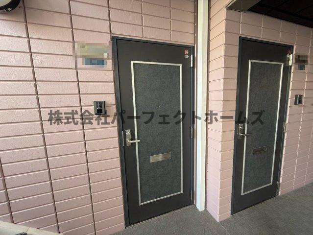 スランアムールの玄関|明るい玄関です