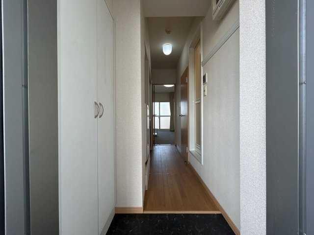 レオパレスＴＦ　ｏｎｅの玄関