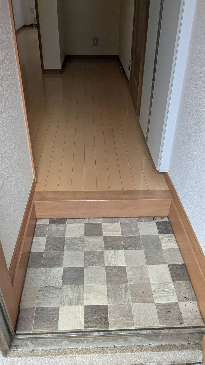 板橋区小茂根１丁目の賃貸マンションの玄関