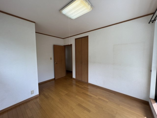 津山市小原　中古住宅4LDKの洋室|2F 6畳