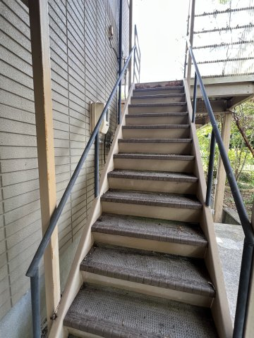 津山市小原　中古住宅4LDKのその他|カーポートの上に登れます。