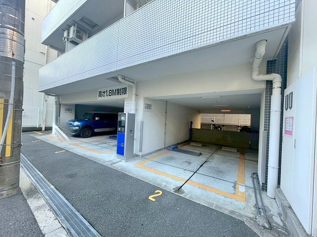 セントアミー東三国の駐車場