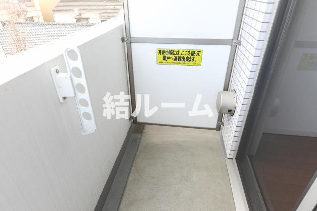 板橋区板橋２丁目の賃貸マンションのバルコニー