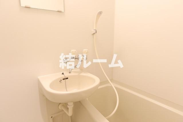 板橋区板橋２丁目の賃貸マンションの洗面所