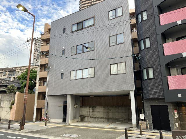 大阪市天王寺区細工谷１丁目のビル