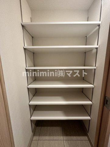 RJRプレシア南堀江の収納