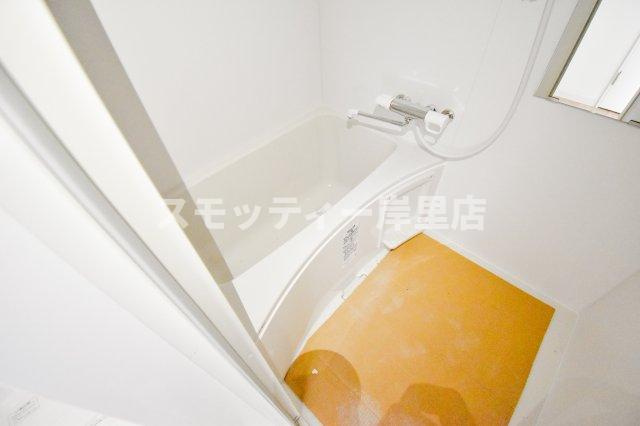 みおつくし岸里Ⅱの浴室