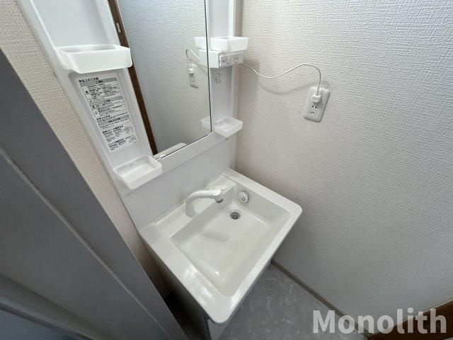 和泉市春木町貸家の洗面所