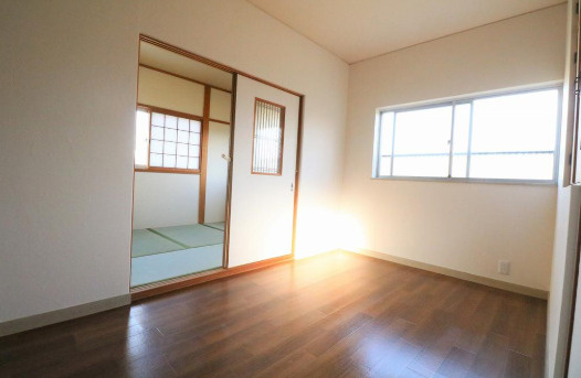 和泉市春木町貸家の内装