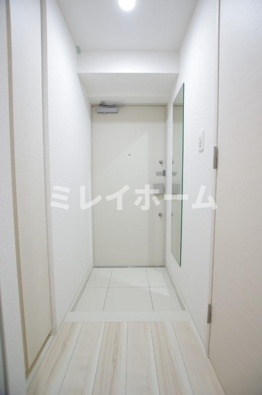 ブライズ蒲田EASTの玄関|同建物内、別のお部屋の参考写真になります。