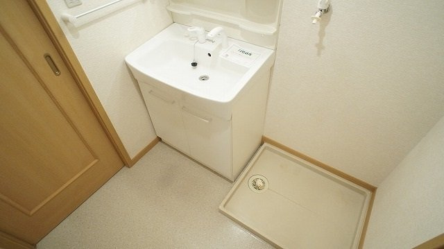 明るい洗面所です