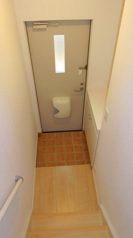 明るい玄関です
