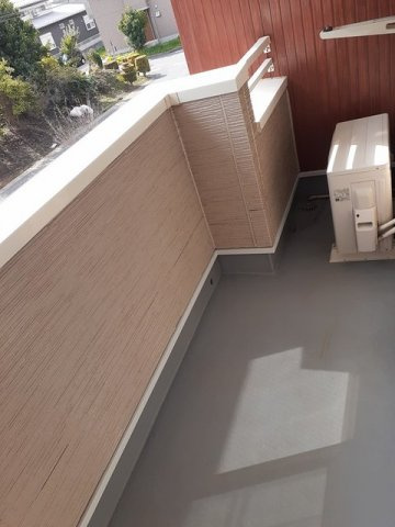 お洗濯にも便利なバルコニー付き