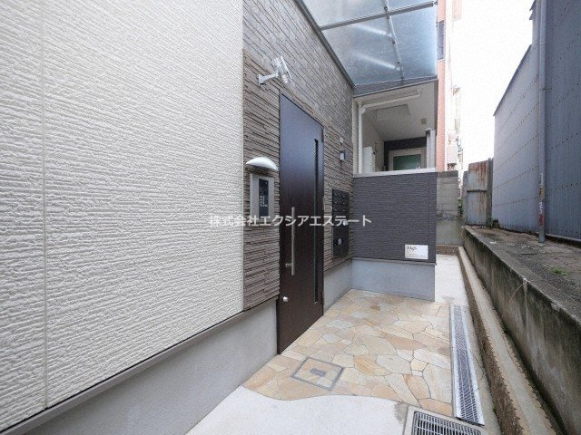 フジパレス我孫子前駅西Ⅱ番館のエントランス