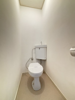 ゆったりとした空間のトイレです