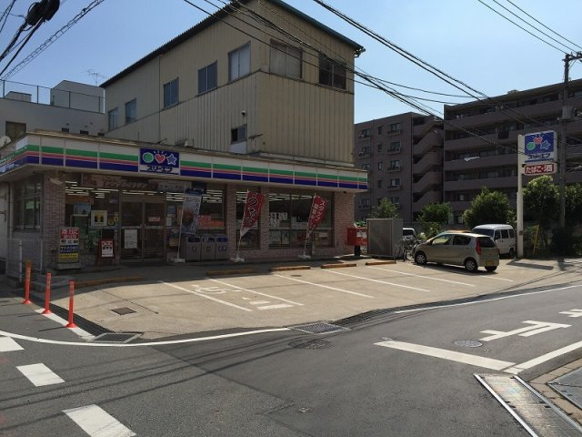 ローソンスリーエフ市川田尻二丁目店 251m