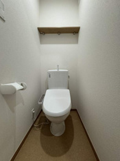 清潔感のあるトイレです