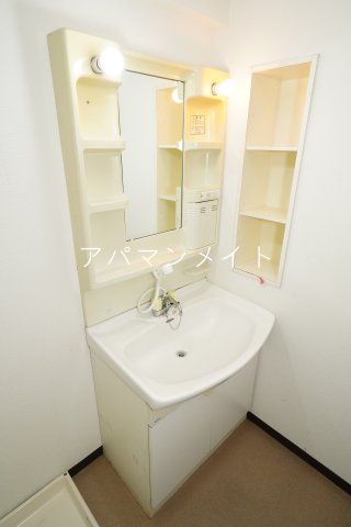 【洗面所】 | 藤セルシオ | スペースが確保できる洗面所です