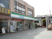 ファミリーマートまで373ｍ