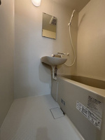 コンパクトで使いやすいお風呂です