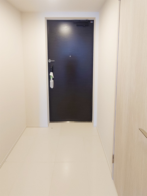 ロイヤルパークス品川の玄関|※写真は同タイプ住戸です。