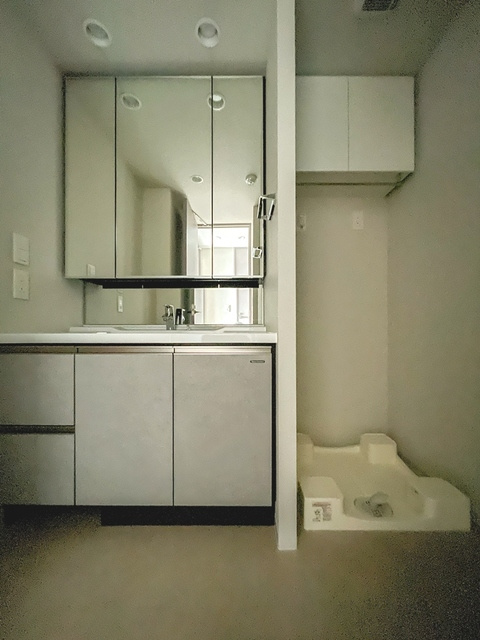 ロイヤルパークス品川の洗面所|※写真は同タイプ住戸です。